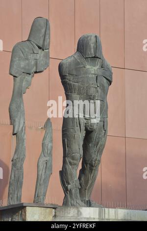 Sculpture homme du Castrum par Eberhard Linke 1985, figure masculine, art moderne, bronze, centre-ville historique, Mayence, Rhin-Hesse, Rhénanie-Pal Banque D'Images