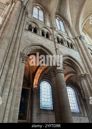 Sens Cathedral Bourgogne intérieur Banque D'Images