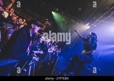 Aarhus, Danemark. 01 novembre 2024. La chanteuse néerlandaise Charlotte Wessels donne un concert au train à Aarhus. Banque D'Images