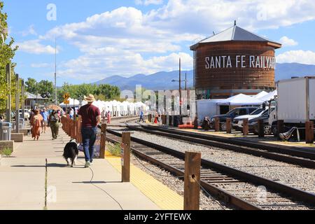 Santa Fe Weekend Farmers' Market à Santa Fe Railyard au Nouveau-Mexique, États-Unis. Banque D'Images