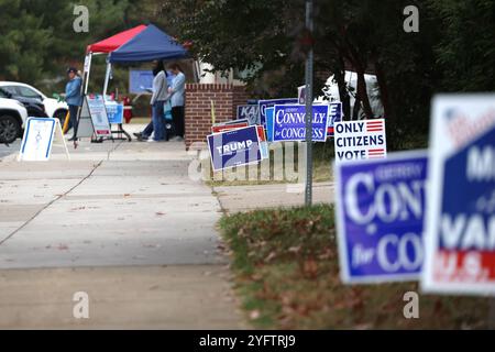 Alexandria, Virginie, États-Unis. 5 novembre 2024. Vue du jour de l'élection 2024 vote à la Key Middle School à Alexandria, Virginie, le 5 novembre 2024. Crédit : Mpi34/Media Punch/Alamy Live News Banque D'Images