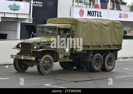 GMC 353 CCKW 6x6 Cargo, RFO 435, défilé du 80e anniversaire du jour J, une grande collection de véhicules militaires alliés qui ont participé au landi de Normandie Banque D'Images