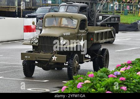 GMC CCKW 353, W-3278312, jour J 80e anniversaire Parade, une grande collection de véhicules militaires alliés qui ont participé au débarquement de Normandie qui Banque D'Images