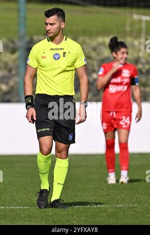 Arbitre Alessio Amadei lors de la manche 16 de la Coppa Italia Femminile entre S.S. Lazio et F.C. Como au stade Mirko Fersini le 5 novembre 2024 à Formello, Italie. Banque D'Images