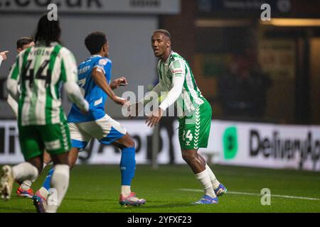 But 1-0 Richard Kone #24 du Wycombe Wanderers FC célèbre son but lors du match de Sky Bet League 1 entre Stockport County et Wycombe Wanderers au stade Edgeley Park, Stockport, mardi 5 novembre 2024. (Photo : Mike Morese | mi News) crédit : MI News & Sport /Alamy Live News Banque D'Images