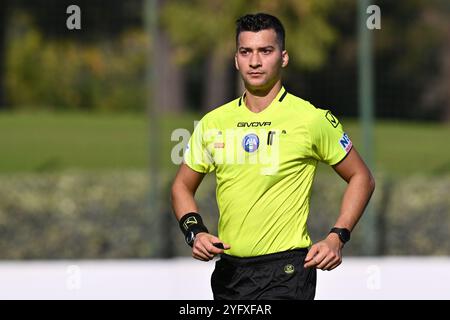 Arbitre Alessio Amadei lors de la manche 16 de la Coppa Italia Femminile entre S.S. Lazio et F.C. Como au stade Mirko Fersini le 5 novembre 2024 à Formello, Italie. Banque D'Images