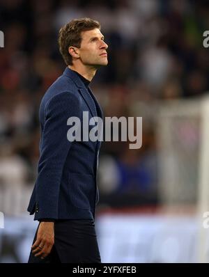 MUNICH, ALLEMAGNE - 14 OCTOBRE : Thomas Müller, Allemand, avant le match de l'UEFA Nations League 2024/25 League A Group A3 entre l'Allemagne et les pays-Bas le 14 octobre 2024 à Munich, Allemagne. © diebilderwelt / Alamy Stock Banque D'Images