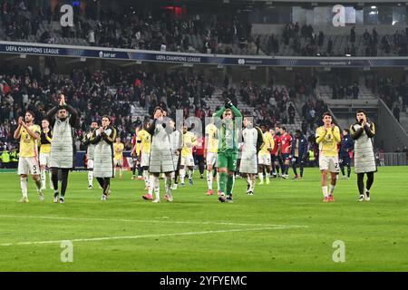 Lille, France. 05 novembre 2024. Les joueurs de la Juventus remercient leurs fans après un match de football entre le Club sportif Olympique français de Lille et la Juventus italienne dans la phase 4 de la Ligue des Champions de l'UEFA jour 4 de la saison 2024-25, le mardi 5 novembre 2024 à Lille, France . Crédit : Sportpix/Alamy Live News Banque D'Images