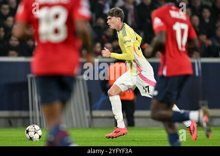 Nicolo Savona (37) de la Juventus photographié lors d'un match de football entre le Club sportif Olympique français de Lille et la Juventus italienne lors de la phase de la Ligue des Champions de l'UEFA jour 4 de la saison 2024-25, le mardi 5 novembre 2024 à Lille , France . PHOTO SPORTPIX | David Catry Banque D'Images