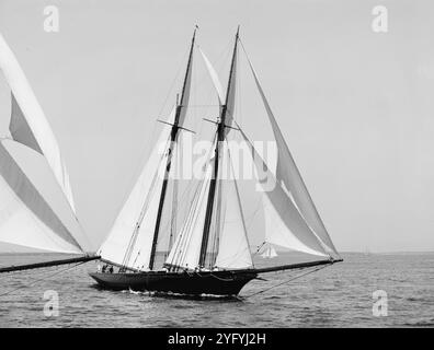 Le Yacht Constellation, août 1900 Banque D'Images