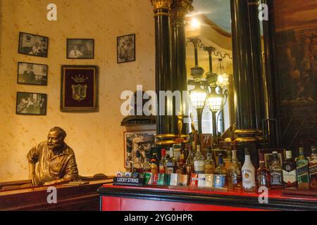 Le lieu classique El Floridita favori d'Ernest Hemingway à la Habana (la Havane), Cuba Banque D'Images