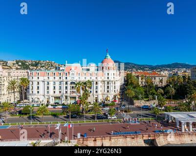 FRANCE. ALPES MARITIMES (06) VUE AÉRIENNE DE LA PROMENADE DES ANGLAIS, AVEC LE NEGRESCO EN ARRIÈRE-PLAN Banque D'Images