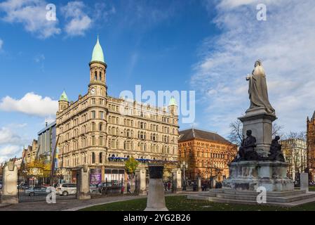 IRLANDE DU NORD, BELFAST, DONEGALL SQUARE Banque D'Images