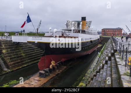 IRLANDE DU NORD, BELFAST, SS NOMADE SURNOMMÉ LE PETIT FRÈRE DU TITANIC EN CALE SÈCHE Banque D'Images