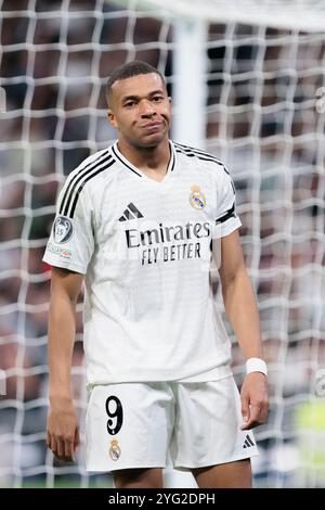 Madrid, Espagne. 05 novembre 2024. Kylian Mbappe du Real Madrid réagit lors du match de la ligue des champions de l'UEFA 2024/25 entre le Real Madrid et l'AC Milan au stade Santiago Bernabeu. Score final Real Madrid 1;3 AC Milan crédit : SOPA images Limited/Alamy Live News Banque D'Images