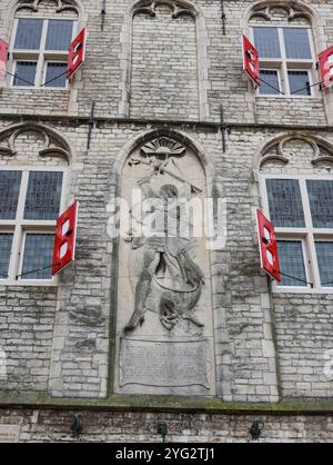 Gouda, pays-Bas - L'ancien hôtel de ville de Gouda sur la place Markt. C'était l'un des plus anciens hôtels de ville gothiques des pays-Bas. Banque D'Images