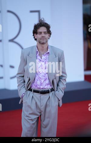 Tayo Cittadella Jacobsen assiste au tapis rouge 'Kjaerlighet' lors du 81ème Festival International du film de Venise à Venise le 6 septembre 2024. Banque D'Images