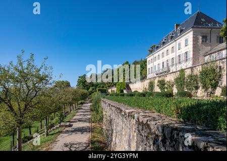 Le manoir du domaine de Charance, siège du conservatoire botanique et quartier général du parc national des Écrins Banque D'Images