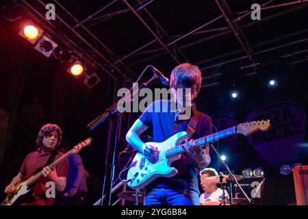 Arctic Monkeys se produisant au Bar M, Ibiza, 1er septembre 2007, Ibiza, Espagne. Banque D'Images