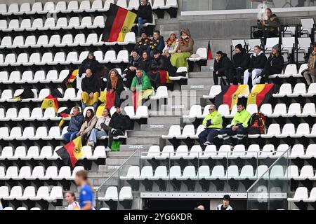 Tubize, Belgique. 06 novembre 2024. Fans et supporters de l'Allemagne photographiés lors d'un match de football entre les équipes nationales féminines de moins de 17 ans de Bosnie-Herzégovine et d'Allemagne lors de la compétition féminine des moins de 17 ans de l'UEFA ronde 1 jour 2 dans le groupe A2 le mercredi 6 novembre 2024 à Tubize, Belgique . Crédit : Sportpix/Alamy Live News Banque D'Images