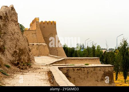 Mur de la vieille ville Shakhrisabz, la ville natale d'Amir Timur le Grand, précédemment nommé Kesh. Shakhrisabz ville est un 2700 ans et a joué un Banque D'Images