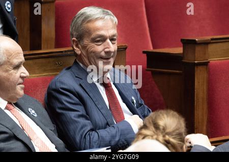 Paris, France. 06 novembre 2024. Le député Philippe Vigier assiste à une séance de questions au Gouvernement à l’Assemblée nationale française, le 6 novembre 2024 à Paris, France. Photo de David NIVIERE/ABACAPRESS. COM Credit : Abaca Press/Alamy Live News Banque D'Images