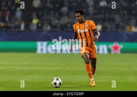 Gelsenkirchen, Deutschland. 06 novembre 2024. Kevin (FC Shakhtar Donetsk, 37) UEFA Champions League : FC Shakhtar Donetsk - BSC Young Boys ; Arena AufSchalke, Gelsenkirchen ; 06.11.2024 crédit : dpa/Alamy Live News Banque D'Images