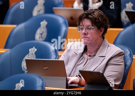 Den Haag, pays-Bas. 20 mars 2024. DEN HAAG, PAYS-BAS - 20 MARS : Jacqueline van den Hil (VVD) lors du débat plénier à la Tweede Kamer le 20 mars 2024 à Den Haag, pays-Bas (photo de John Beckmann/Orange Pictures) crédit : Orange pics BV/Alamy Live News Banque D'Images