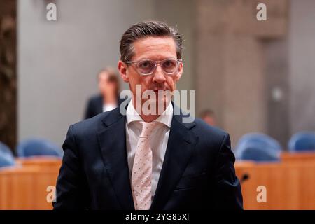 2024-03-26 Néerlandais Tweede Kamer débat plénier DEN HAAG, PAYS-BAS - MARS 26 : Joost Eerdmans JA21 au cours du débat plénier au Tweede Kamer le 26 mars 2024 à Den Haag, pays-Bas Den Haag Tweede Kamer pays-Bas contenu non disponible pour redistribution aux pays-Bas directement ou indirectement par des tiers. Droit d'auteur : xJohnxBeckmannx Banque D'Images