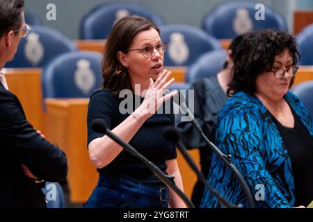 2024-03-26 Néerlandais Tweede Kamer débat plénier DEN HAAG, PAYS-BAS - MARS 26 : Mirjam Bikker CU pendant le débat plénier au Tweede Kamer le 26 mars 2024 à Den Haag, pays-Bas Den Haag Tweede Kamer pays-Bas contenu non disponible pour redistribution aux pays-Bas directement ou indirectement par des tiers. Droit d'auteur : xJohnxBeckmannx Banque D'Images