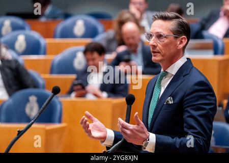 2024-03-20 Néerlandais Tweede Kamer débat plénier DEN HAAG, PAYS-BAS - 20 MARS : Joost Eerdmans JA21 lors du débat plénier à la Tweede Kamer le 20 mars 2024 à Den Haag, pays-Bas Den Haag Tweede Kamer pays-Bas contenu non disponible pour redistribution aux pays-Bas directement ou indirectement par des tiers. Droit d'auteur : xJohnxBeckmannx Banque D'Images