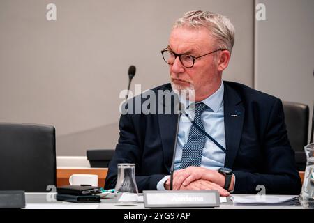 2024-03-06 Dutch Tweede Kamer Commission de justice et de sécurité DEN HAAG, PAYS-BAS - 6 MARS : Max Aardema PVV lors d'une session de la Commission de justice et de sécurité au Tweede Kamer le 6 mars 2024 à Den Haag, pays-Bas Den Haag Tweede Kamer pays-Bas contenu non disponible pour redistribution aux pays-Bas directement ou indirectement par des tiers. Droit d'auteur : xJohnxBeckmannx Banque D'Images