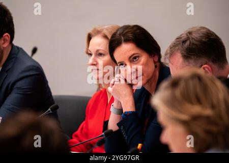 2024-03-06 Dutch Tweede Kamer Commission de justice et de sécurité DEN HAAG, PAYS-BAS - 6 MARS : Judith Uitermark NSC lors d'une session de la Commission de justice et de sécurité au Tweede Kamer le 6 mars 2024 à Den Haag, pays-Bas Den Haag Tweede Kamer pays-Bas contenu non disponible pour redistribution aux pays-Bas directement ou indirectement par des tiers. Droit d'auteur : xJohnxBeckmannx Banque D'Images