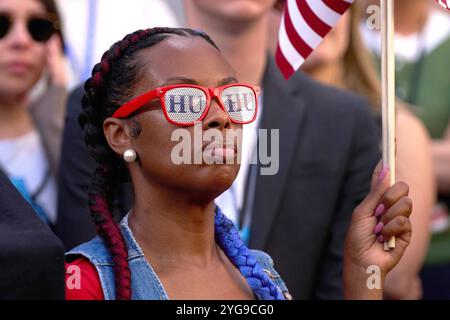 Washington DC, États-Unis. 06 novembre 2024. Washington, DC, ÉTATS-UNIS - 6 NOVEMBRE - ambiance/vue générale à l'Université Howard pendant le discours de Kamala Harris où elle a concédé la course présidentielle de 2024 au président élu Donald J. Trump à Washington, DC, États-Unis le 6 novembre 2024. Photo : R Cunningham/imageSPACE crédit : Imagespace/Alamy Live News Banque D'Images