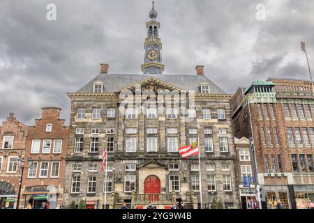 Pays-Bas, Hollande. Den Bosch. 'S-Hertogenbosch. Centrum. Mairie. Stadhuis. Banque D'Images