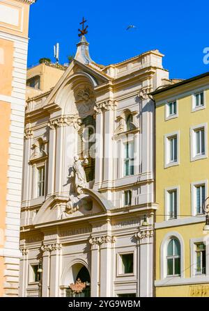 Façade de l'église de la Sainte Stigmata de réunissant Francis, via dei Cestari, Rome, Italie Banque D'Images