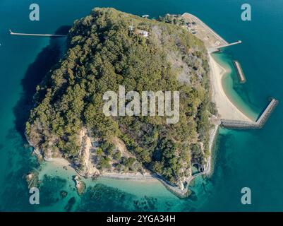 Une image aérienne montrant l'ensemble de l'île de Kashima, Ehime, Japon Banque D'Images