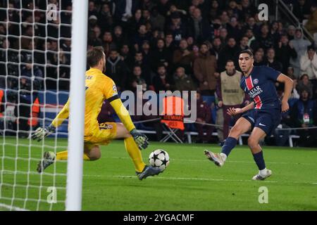 Paris, France. 25 novembre 2020. Le gardien de but de l'Atlético de Madrid Jan OBLAK en action lors de la phase de Ligue MD4 de l'UEFA Champions League entre le Paris Saint Germain et l'Atlético de Madrid au stade du Parc des Princes - Paris - France. Atletico de Madrid a gagné 2:1 (crédit image : © Pierre Stevenin/ZUMA Press Wire) USAGE ÉDITORIAL SEULEMENT! Non destiné à UN USAGE commercial ! Banque D'Images