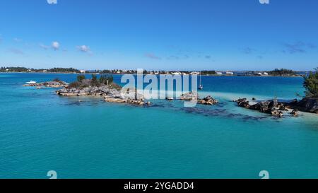 Ces photos ont été prises à l'aide d'un dji 4 mini pro lors d'une excursion en bateau dans la région d'Elys Harbor à Hamilton Bermudes Banque D'Images