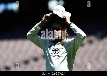 MELBOURNE AUSTRALIE. 7 novembre 2024. Sur la photo : Australie Bowler Corey Rocchiccioli lors du 2ème test non officiel du match de cricket de la série de test Australie A vs Inde A au Melbourne Cricket Ground, Melbourne, Australie le 7 novembre 2024. Crédit : Karl Phillipson / Alamy Live News Banque D'Images