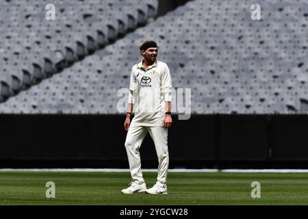 MELBOURNE AUSTRALIE. 7 novembre 2024. Sur la photo : Australie Bowler Corey Rocchiccioli lors du 2ème test non officiel du match de cricket de la série de test Australie A vs Inde A au Melbourne Cricket Ground, Melbourne, Australie le 7 novembre 2024. Crédit : Karl Phillipson / Alamy Live News Banque D'Images