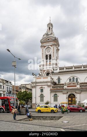 Iglesia Catolica San Francisco | Cuenca, Cuenca, Équateur, Amérique du Sud Banque D'Images