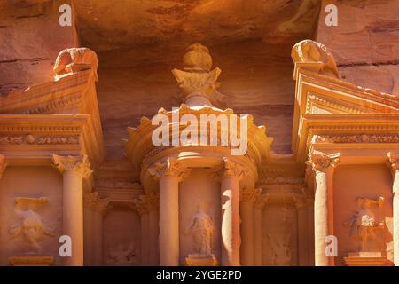 Petra, Jordanie vue rapprochée du Trésor, Al Khazneh, l'une des sept nouvelles merveilles du monde Banque D'Images