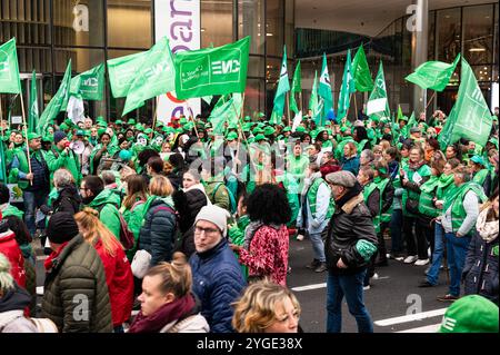 Grève nationale et marche de protestation pour le bien-être, la sécurité sociale et contre la pauvreté. Organisé par le secteur de la santé et des soins, secto socioculturel Banque D'Images