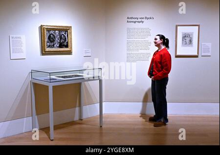 Édimbourg, Écosse, Royaume-Uni. 7 novembre 2024. Pour la première fois en Écosse, une exposition de l'une des plus belles et des plus importantes collections de dessins et d'aquarelles directement de Chatsworth House dans le Derbyshire. À la Royal Scottish Academy, vous pourrez voir 50 dessins rarement vus par certains des plus grands noms de l'art européen, dont Albrecht Dürer, Hans Holbein le jeune, Peter Paul Rubens, Rembrandt van Rijn et Anthony van Dyck. Ouvert au public du 9 novembre au 25 février 2025. Crédit : Craig Brown/Alamy Live News Banque D'Images