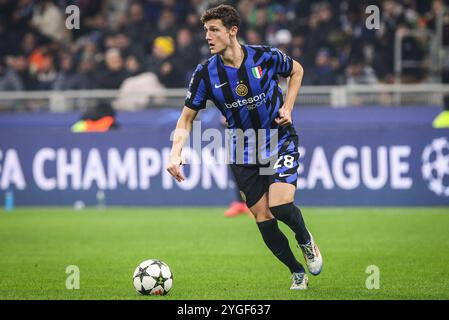 Milan, Italie, Italie. 6 novembre 2024. Benjamin PAVARD de l'Inter Milan lors du match MD4 de l'UEFA Champions League, League phase MD4 entre le FC Internazionale et l'Arsenal FC au Stadio Giuseppe-Meazza le 6 novembre 2024 à Milan, Italie. (Crédit image : © Matthieu Mirville/ZUMA Press Wire) USAGE ÉDITORIAL SEULEMENT! Non destiné à UN USAGE commercial ! Banque D'Images