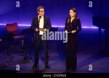 Copenhague, Danemark. 05 novembre 2024. Le roi Frederik X et la reine Marie de Danemark vus sur scène lors du spectacle de remise des prix, The Kronprinsparrets priser 2024, à VEGA à Copenhague. Banque D'Images