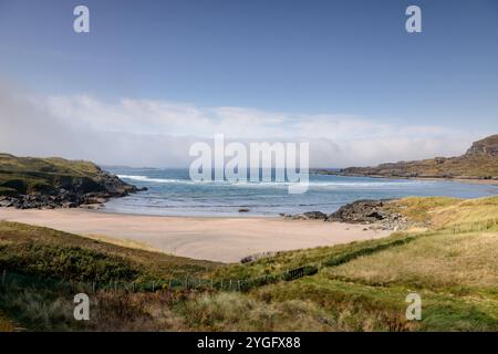 Plage de Glencolumbkille sur la Wild Atlantic Way dans le comté de Donegal, République d'Irlande Banque D'Images