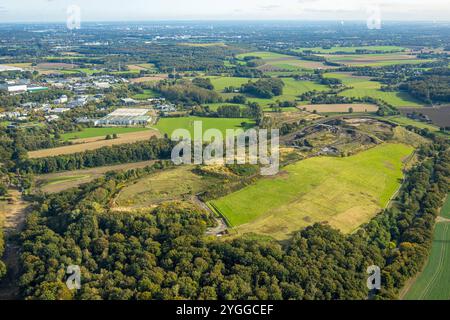 Luftbild, Eyller-Berg Deponie Abfallablagerungen, Gestfeld, Kamp-Lintfort, Ruhrgebiet, Nordrhein-Westfalen, Deutschland ACHTUNGxMINDESTHONORARx60xEURO *** photo aérienne, décharge Eyller Berg, Gestfeld, Kamp Lintfort, région de la Ruhr, Rhénanie du Nord-Westphalie, Allemagne ATTENTIONxMINDESTHONORARx60xEURO Banque D'Images