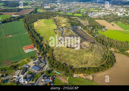 Luftbild, Eyller-Berg Deponie Abfallablagerungen, Gestfeld, Kamp-Lintfort, Ruhrgebiet, Nordrhein-Westfalen, Deutschland ACHTUNGxMINDESTHONORARx60xEURO *** photo aérienne, décharge Eyller Berg, Gestfeld, Kamp Lintfort, région de la Ruhr, Rhénanie du Nord-Westphalie, Allemagne ATTENTIONxMINDESTHONORARx60xEURO Banque D'Images